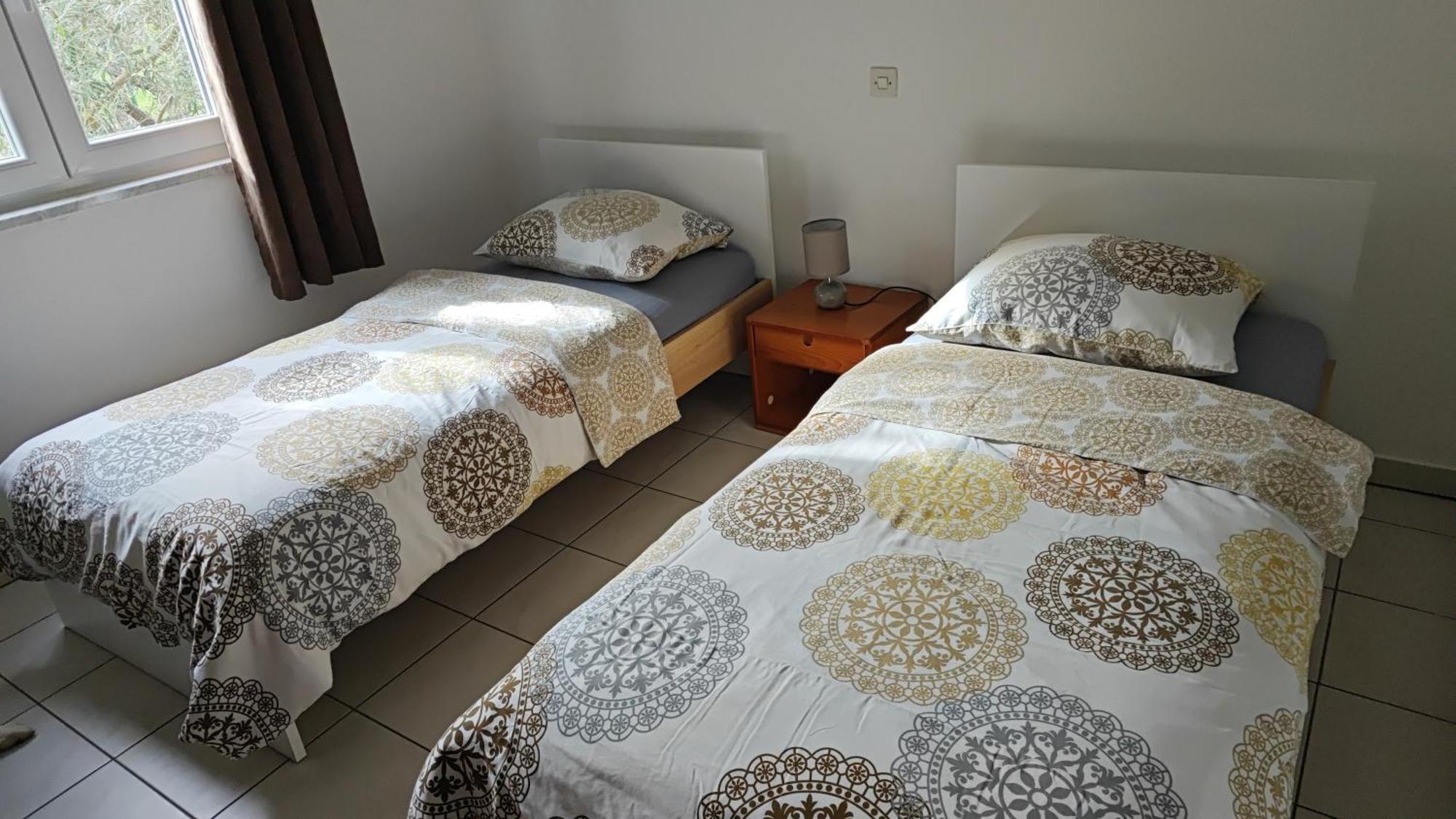 Apartments Lonic Kukljica Esterno foto